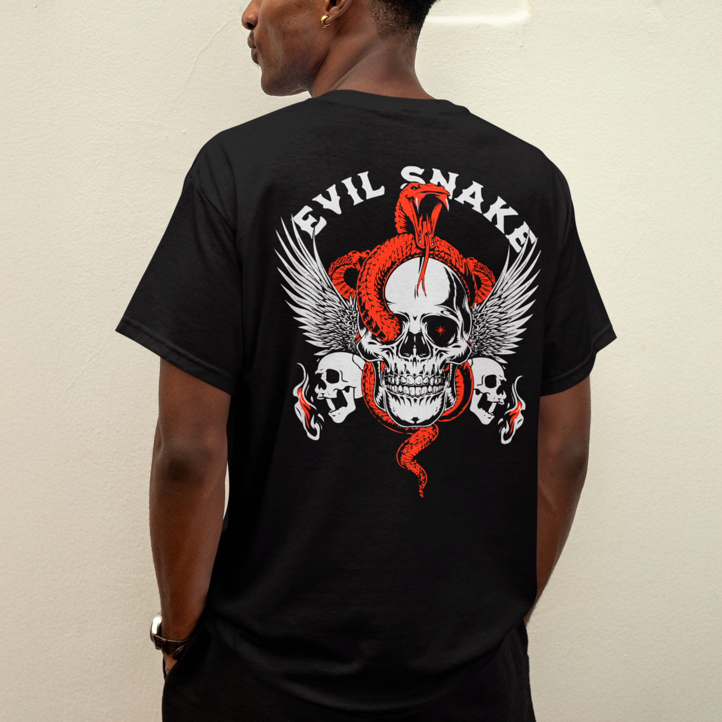 Camiseta Regular - Evil Snake